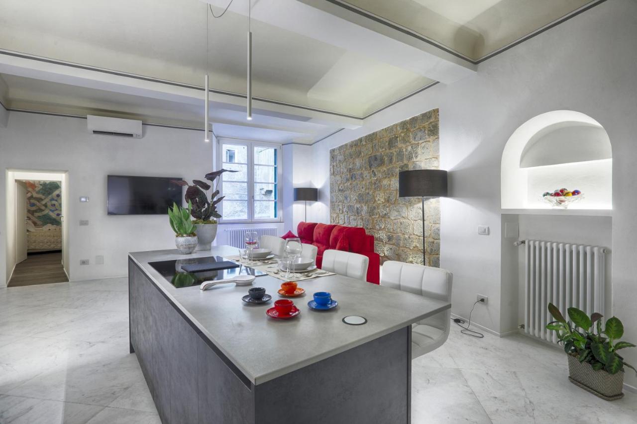 Dimora Storica - Palazzo Del Taja Apartment Siena Exterior photo